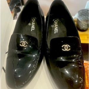 Size 40 Chanel loafers work three times